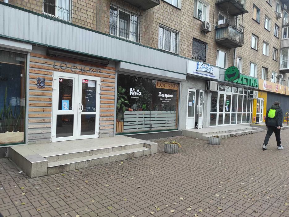 Без % продам фасадне приміщення на В.Гавела