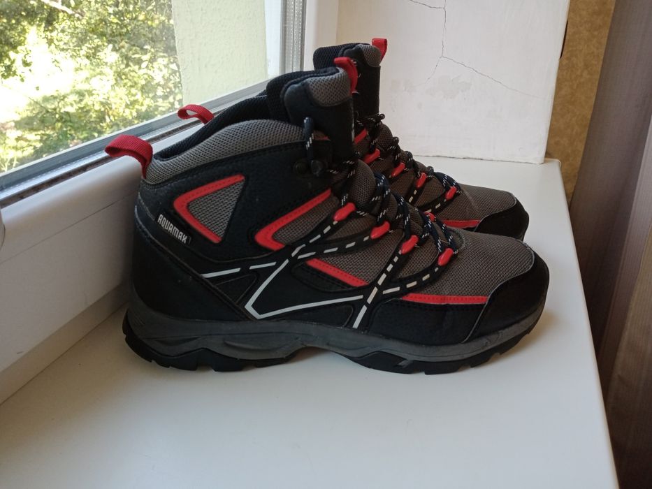 McKINLEY трекінгові черевики розм.41. AOURMAX