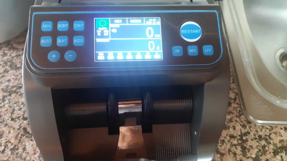 Maquina contar  notas euros