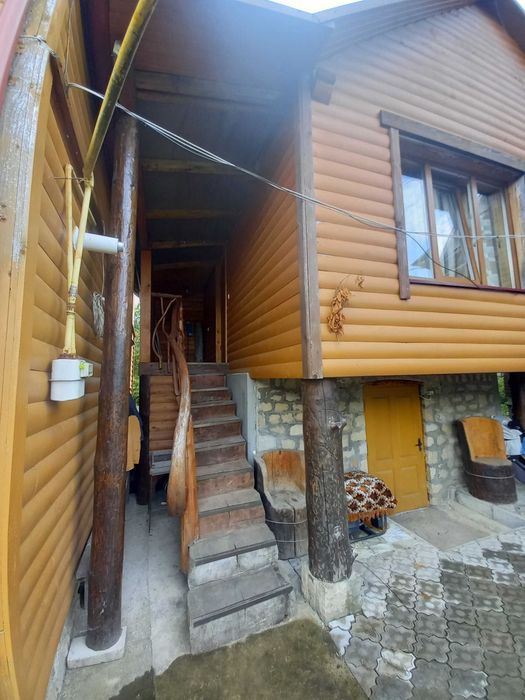 Котедж (Яремче), вільно на новорічні свята.