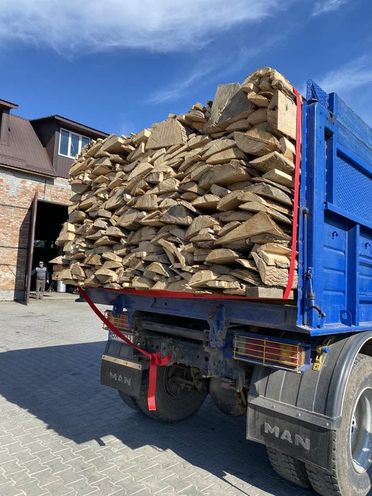 Дрова-відрізки з пілорами.Ясен,дуб.