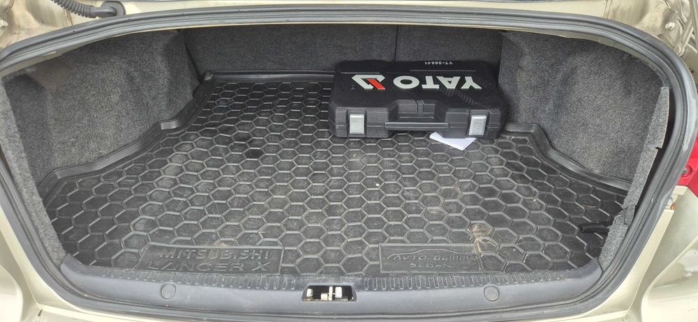 Mitsubishi Lancer 2008р 5700$