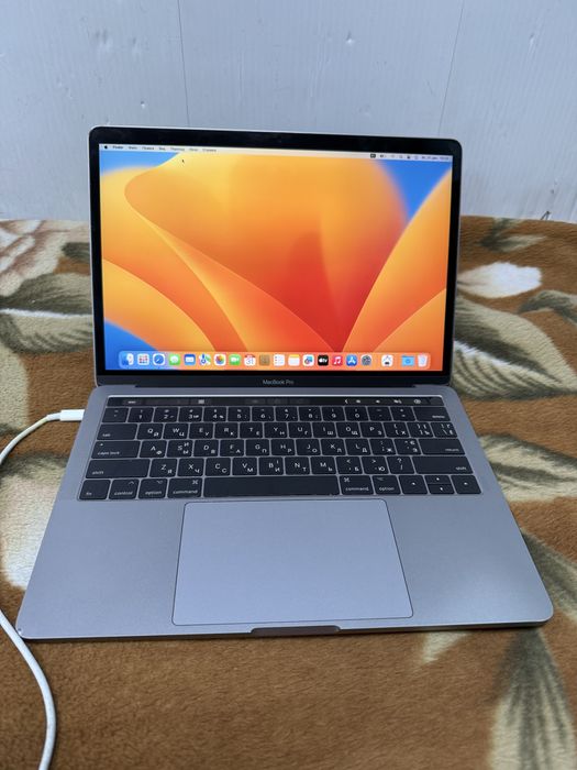MacBook Pro A1706 i5/8Gb/SSD 256GB Touch Bar