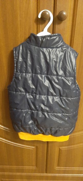 Жилетка для хлопчика тепла