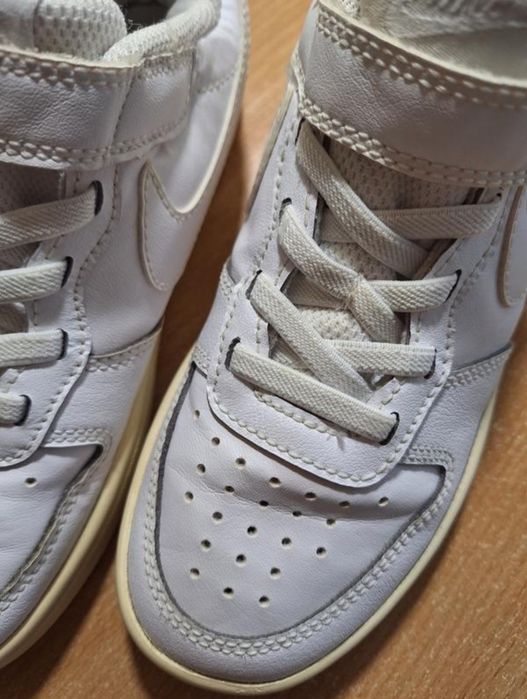 Кросівки Nike  білого кольору