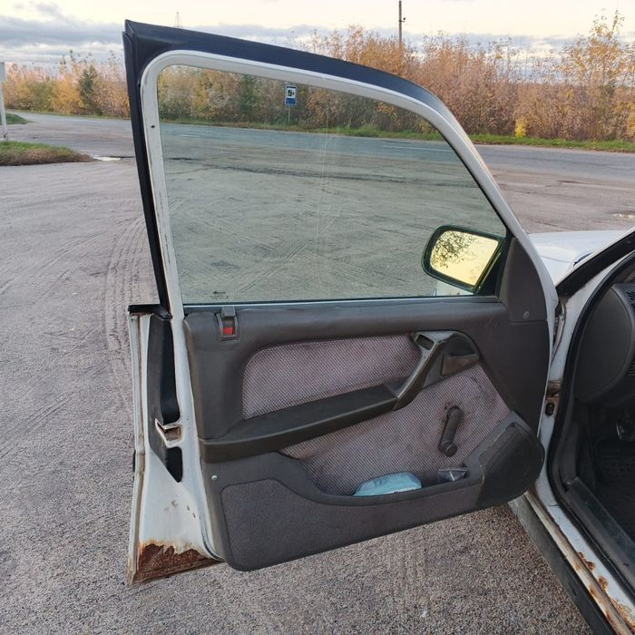 Opel  Omega  2.0