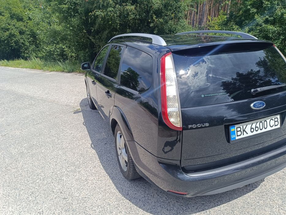 Ford Focus 2.  1.6 бензин