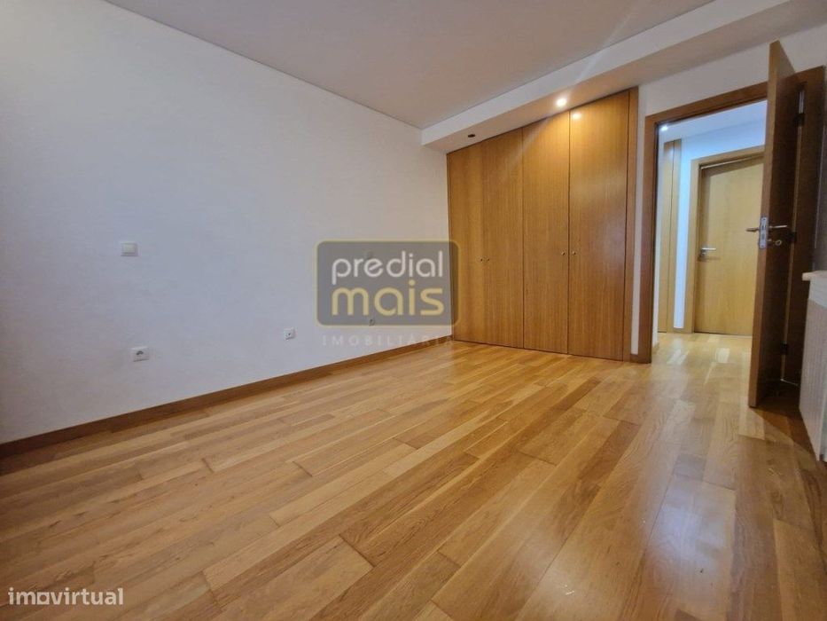 Apartamento T2 Novo C/ Novo - Centro