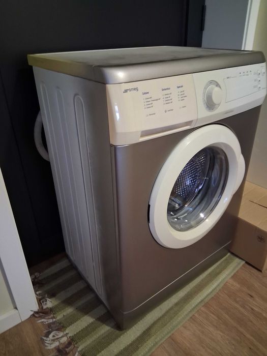 Vendo Maquina de Lavar Roupa SMEG