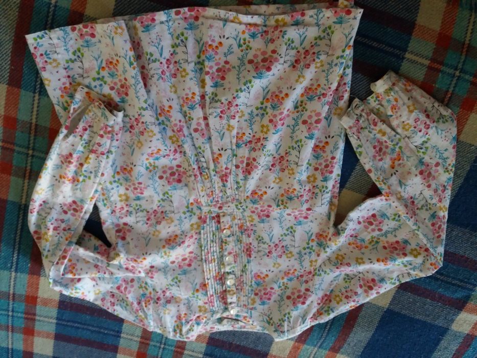 Túnicas florais zippy