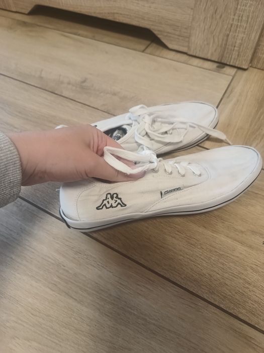 Damskie białe wiązane materiałowe buty trampki