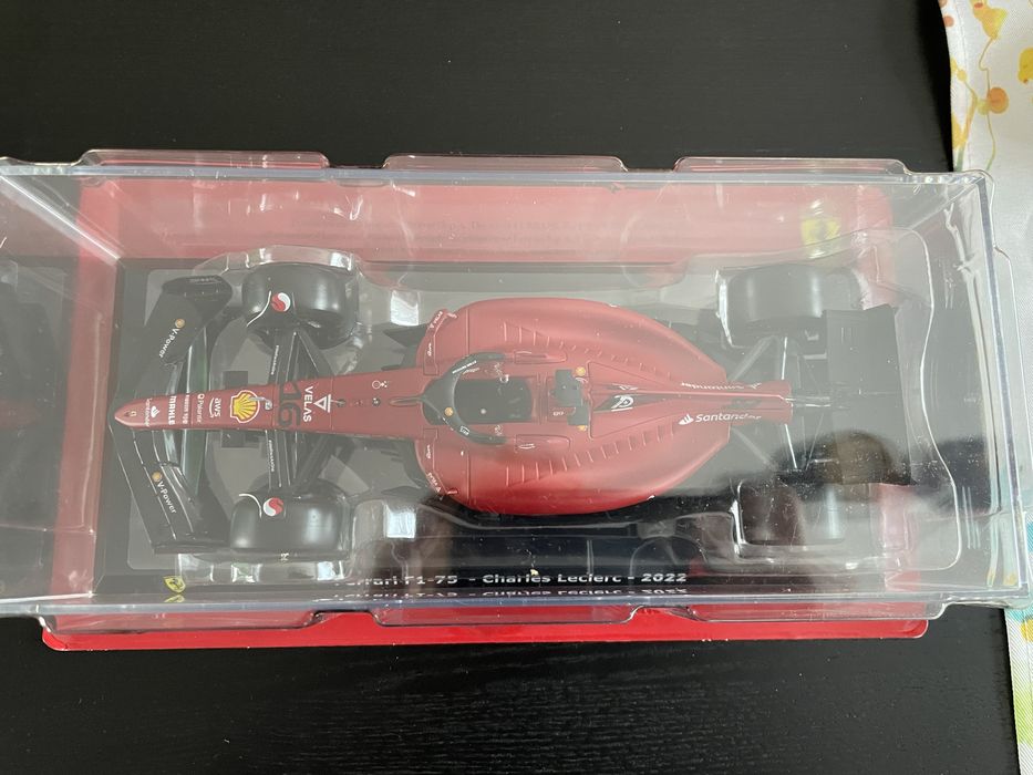 Ferrari F1 F1 - 75 Leclerc 1/24 2022 nowy hit formula 1