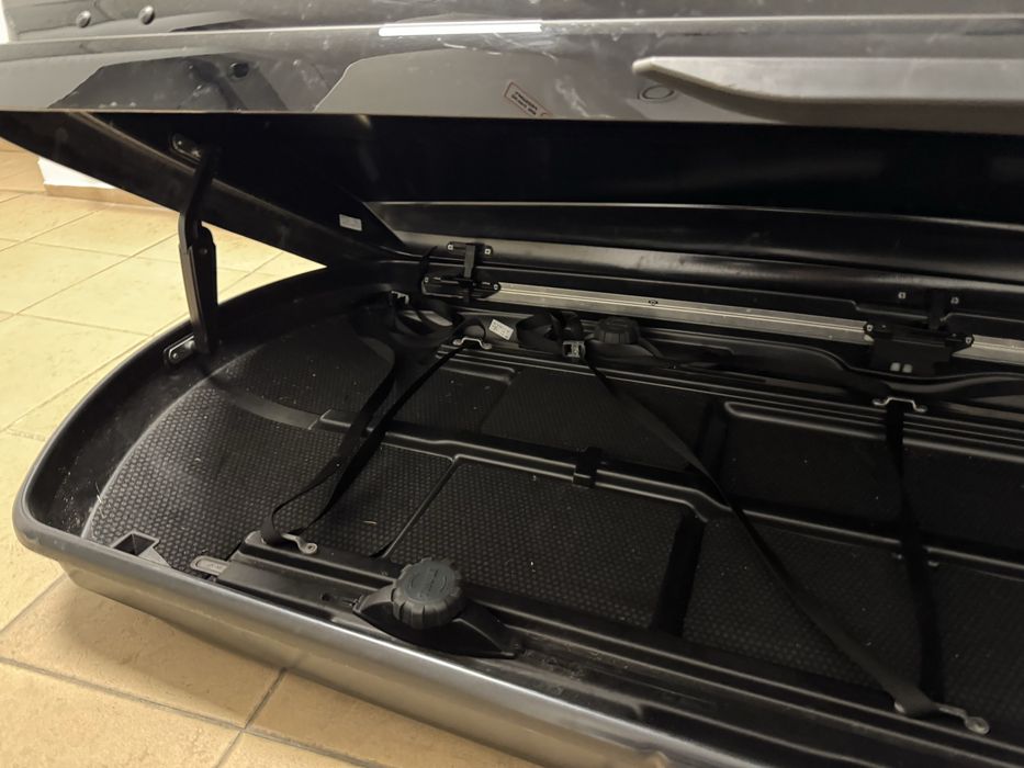 Box dachowy Thule Dynamic 800