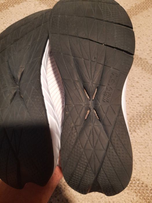 Hoka Carbon x3 42 p.