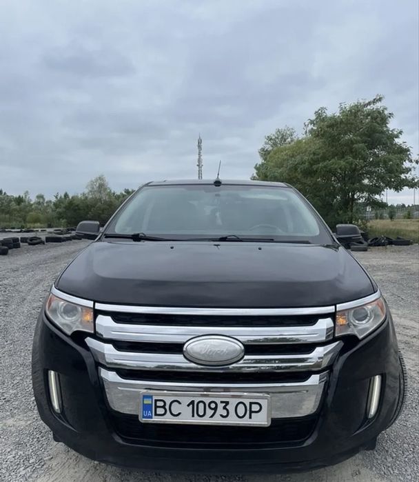 Ford Edge автомобіль