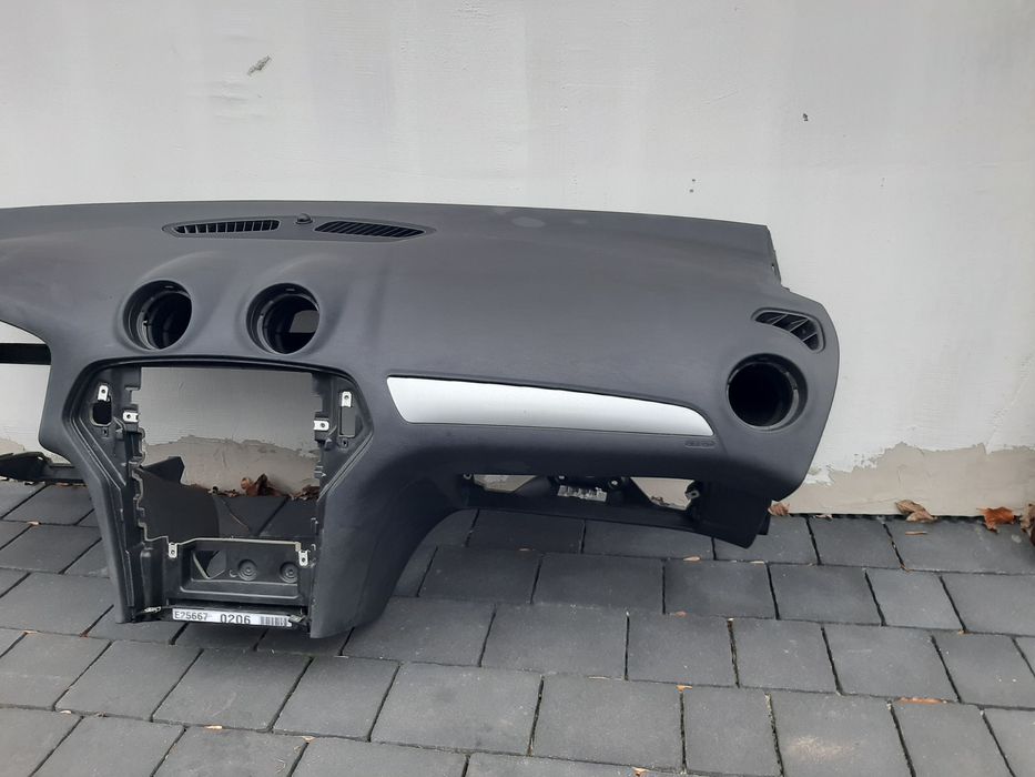 Deska rozdzielcza ford mondeo mk4