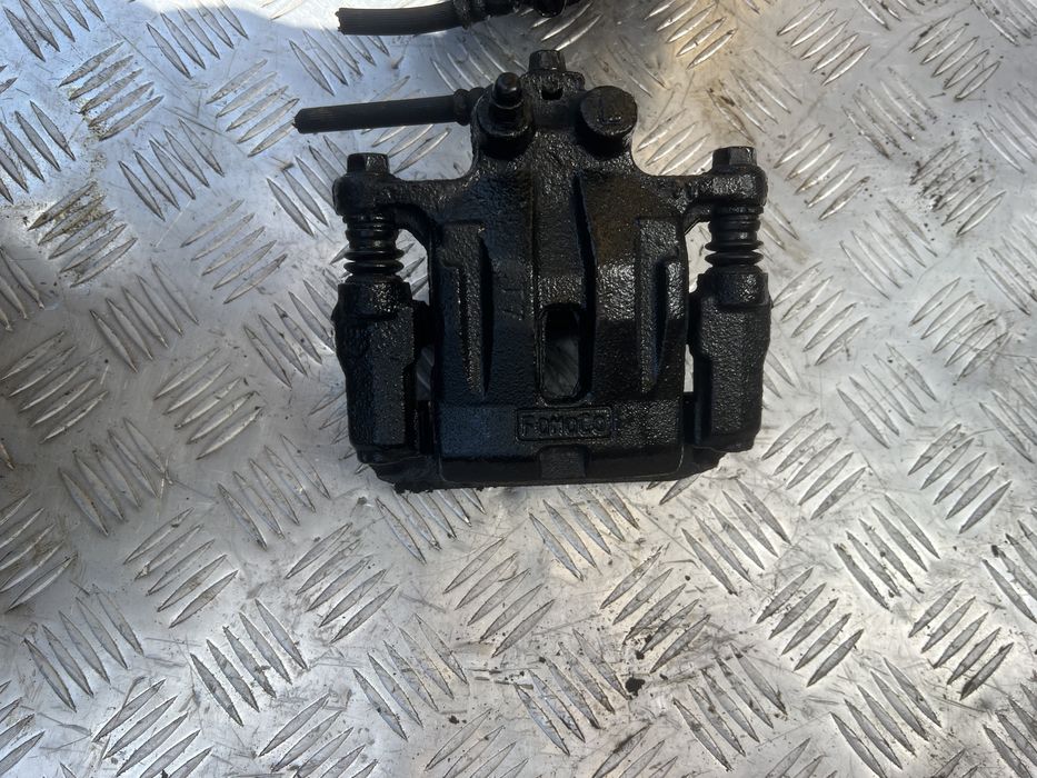 Задний суппорт Мазда сх7 mazda cx7 год 08