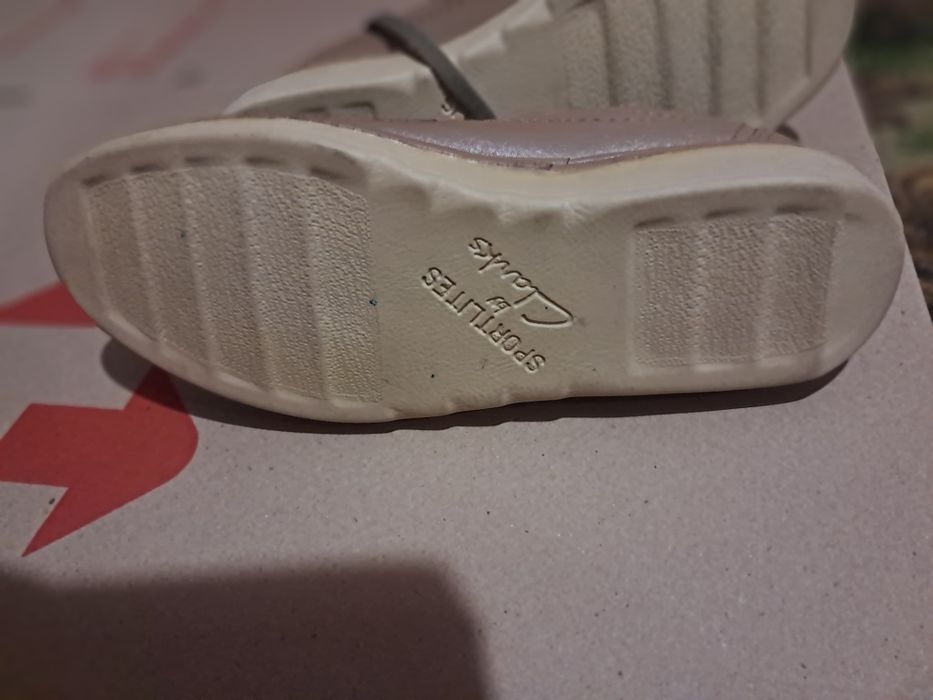 Продам туфли Clarks