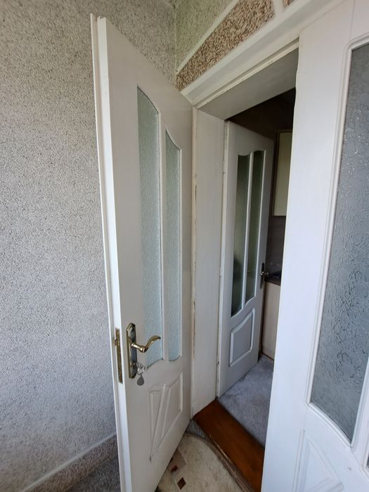 Продам двері дерево 4 шт.