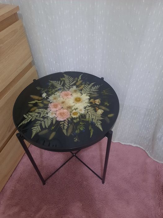 Mesa para sala ou quarto