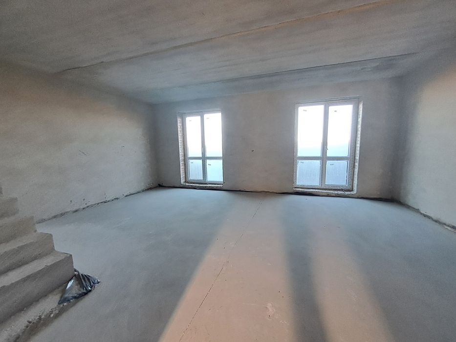 Продаж будинку у ЖК West house.