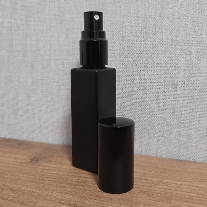 Butelka, flakon z atomizerem na perfumy 10ml