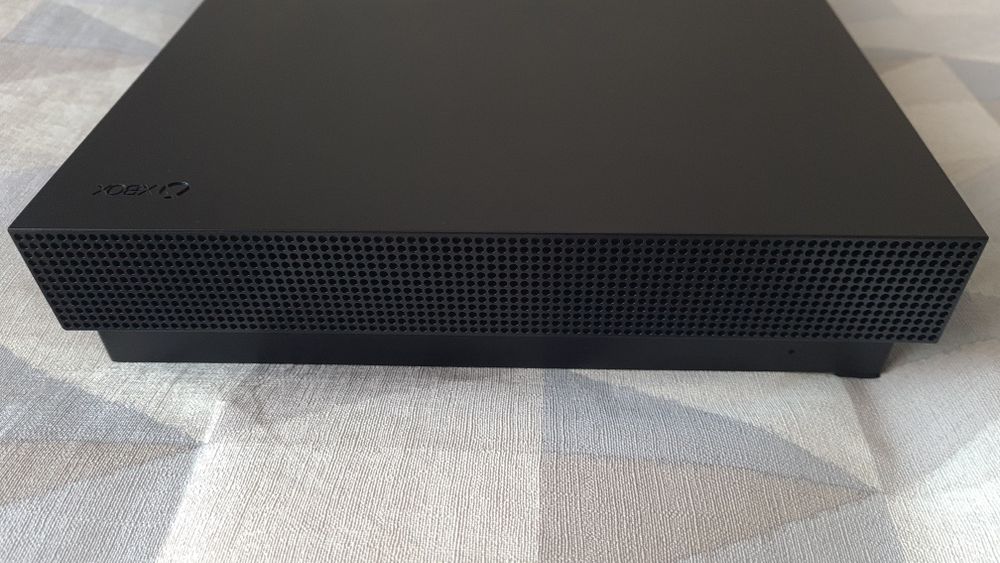 Xbox One X 500GB
