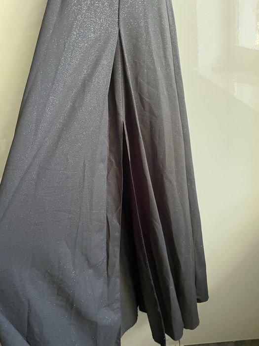 Sukienka XS długa czarna z rozcięciem