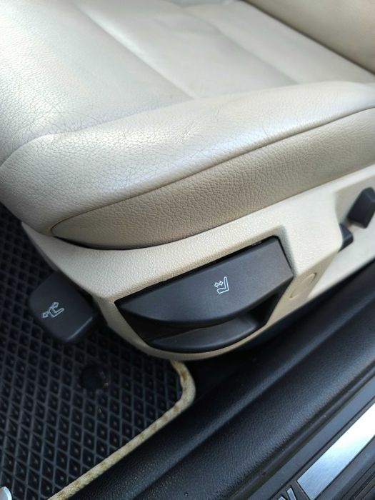 Продаж автомобіля BMW F10