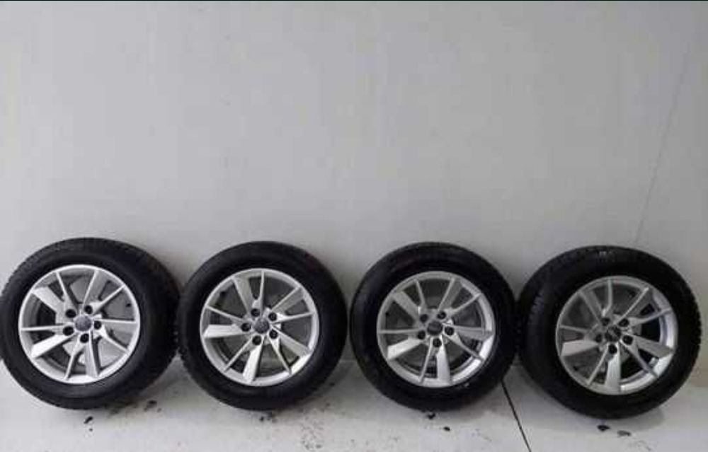 Audi A4 B9 com look completo RS4