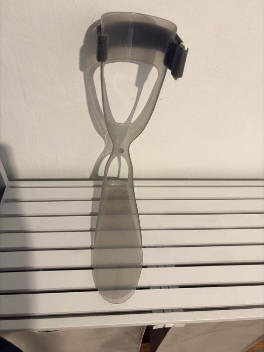 Orteza AFO stabilizująca plastikowa Tynor B18 – uniwersalny rozmiar