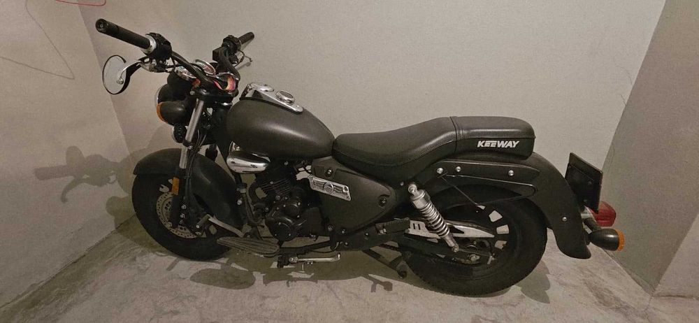 Keeway Superlight 125 – 2019 – Preta