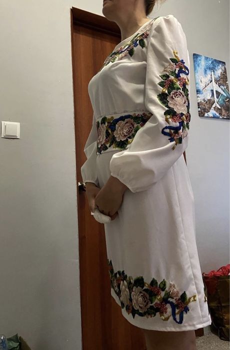 Плаття вишите бісером