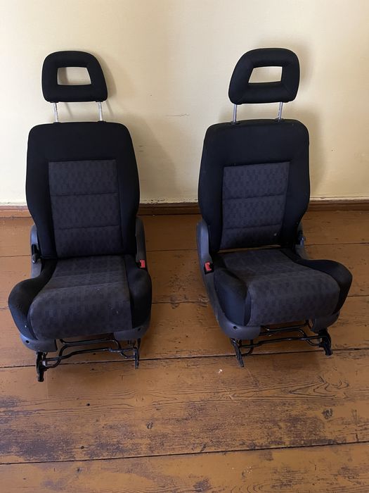 Fotele samochodowe Sharan