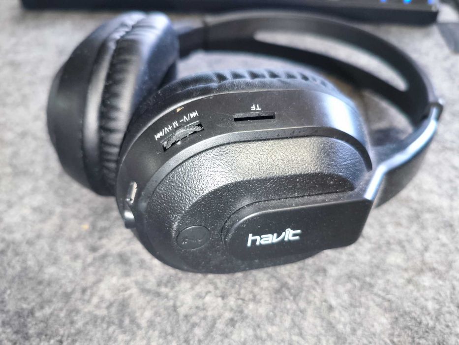 Bluetooth навушники Havit, б/в