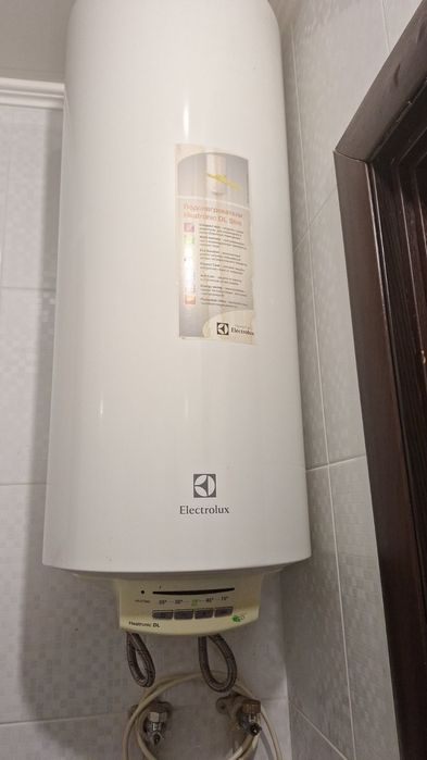 Встановлення бойлера . Сантехнічні роботи .