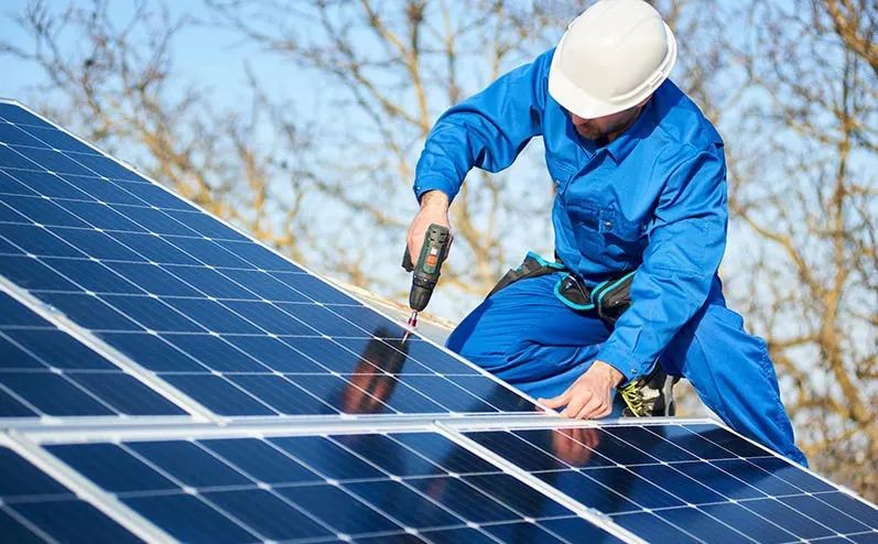 Встановлення інверторів Сонячна станція під ключ Монтаж, обладнання