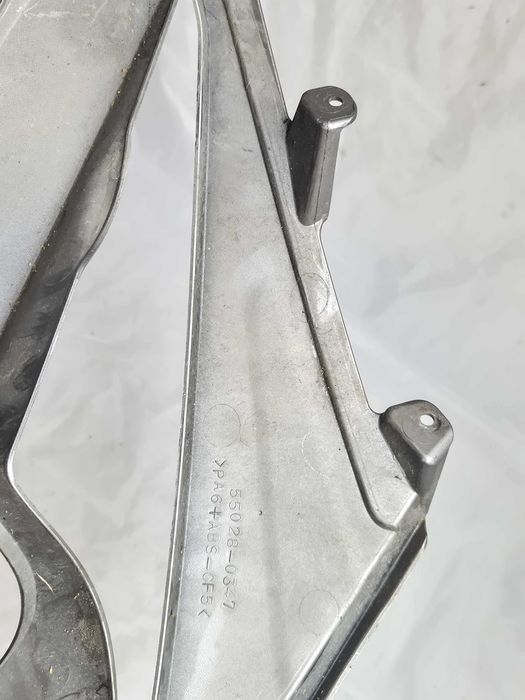 Kawasaki Z 1000 Sx 10-13 Pług Owiewka Dół Prawa