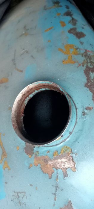 Паливні баки від ретро мотоцикла Мінськ