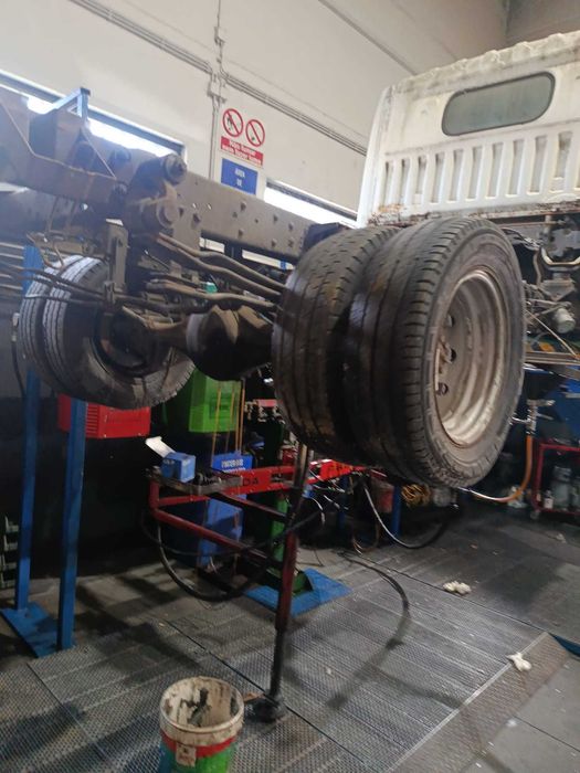 eixo Nissan Cabstar F24M 2.5 dci BASCULA YD25