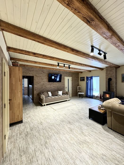 Подобова оренда будинку