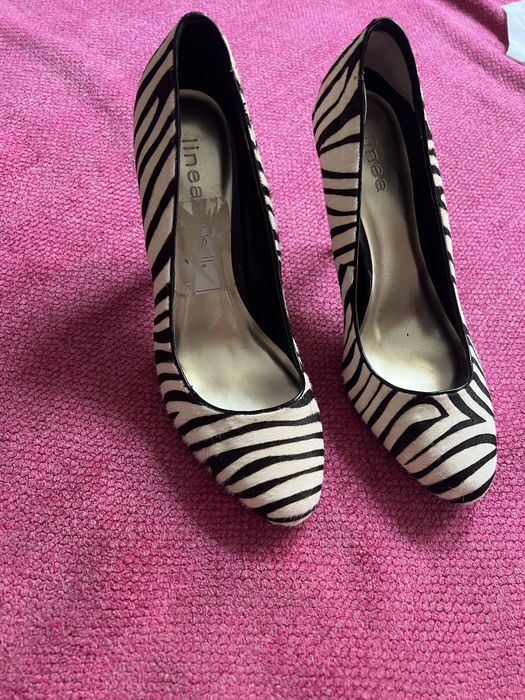 Buty damskie bardzo efektowne rozmiar 40