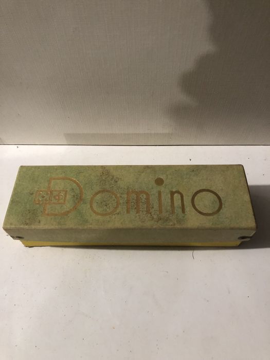 Caixa de dominó antiga