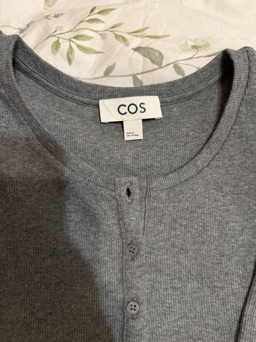 Жіночий лонгслів COS