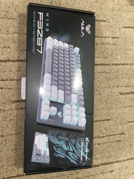 Продам клавиатуру аула