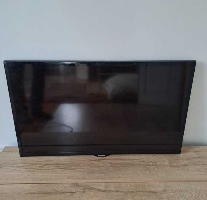 Телевізор Samsung 32 UE32F5000AW,  на запчастини чи відновлення