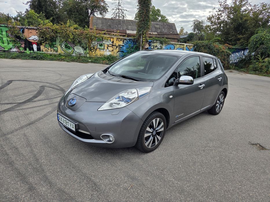 Аренда авто Nissan Leaf