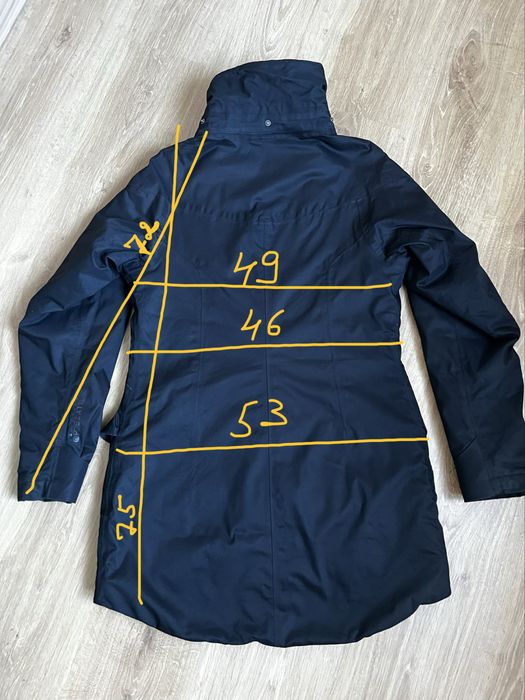 Жіноча утеплена куртка,парка Helly Hansen