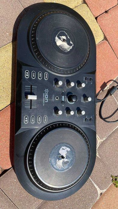 DJ-контроллер ION Discover DJ (б/у)