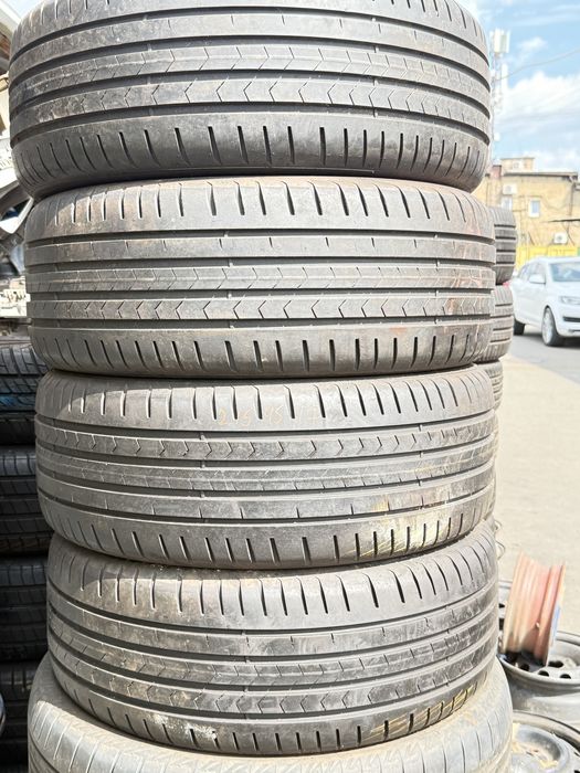 215 45 17 Vredestein Ultrac AO